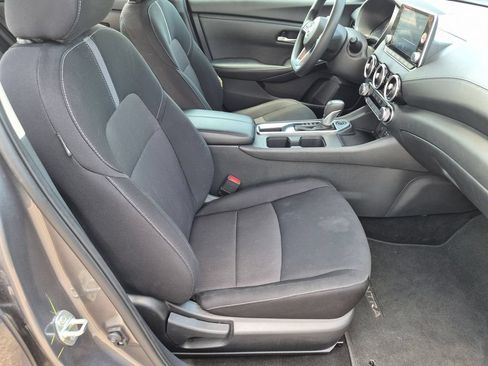 Used 2024 Nissan Sentra SV FWD image 28