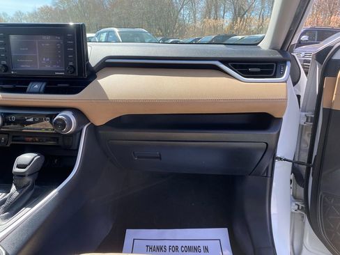 Used 2021 Toyota RAV4 XLE image 26