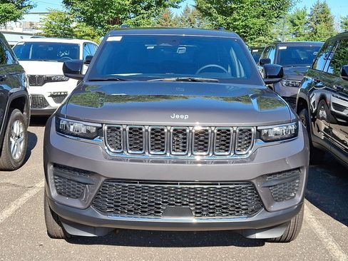 New 2025 Jeep Grand Cherokee Laredo X w/ Luxury Tech Group I image 2