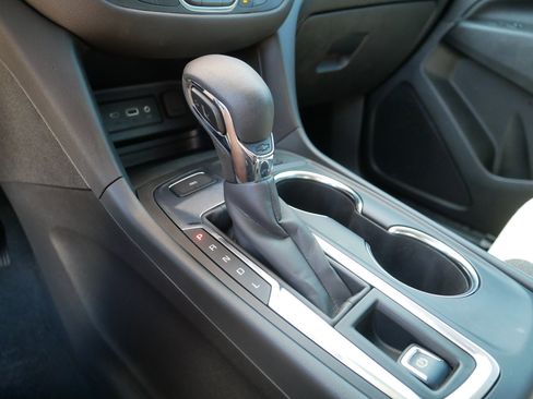 Used 2024 Chevrolet Equinox LT w/ LPO, Floor Liner Package image 24