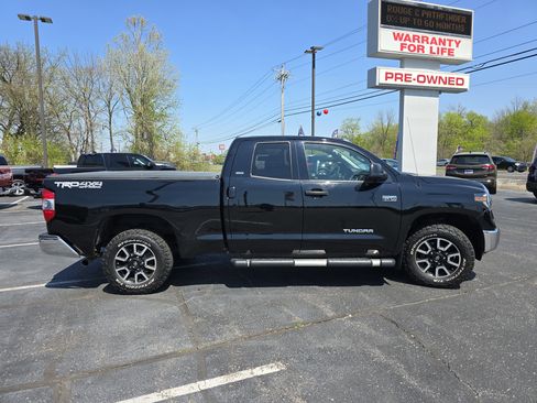 Used 2019 Toyota Tundra SR5 w/ TRD Off Road Package AWD/4WD image 11