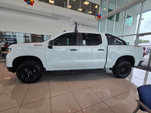 New 2026 Chevrolet Silverado 1500 Custom Trail Boss AWD/4WD image 4