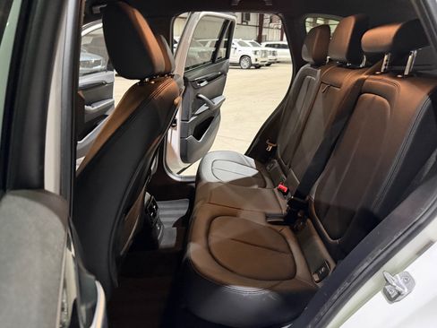 Used 2018 BMW X1 sDrive28i FWD image 17
