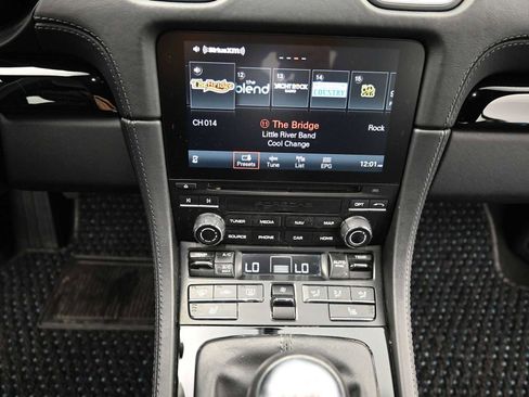 Certified 2022 Porsche 718 Cayman image 8