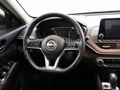 Certified 2023 Nissan Altima 2.5 SR AWD/4WD image 15