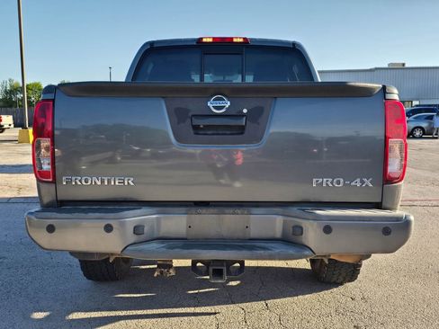 Used 2016 Nissan Frontier PRO-4X AWD/4WD image 5