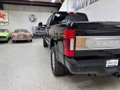 Used 2018 Ford F250 Platinum w/ Platinum Ultimate Package image 9