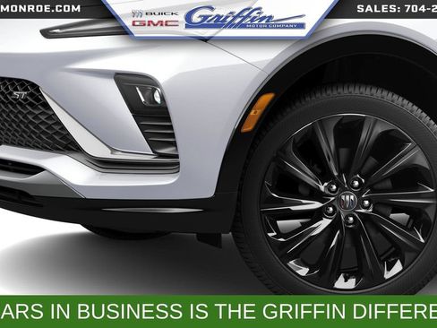 New 2026 Buick Envista Sport Touring FWD image 5