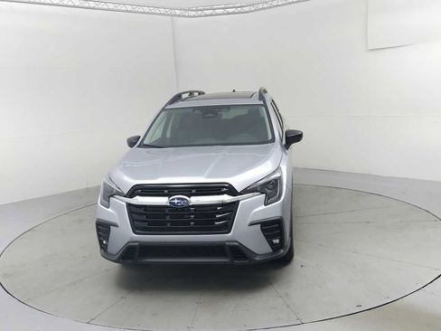 New 2025 Subaru Ascent Limited image 3