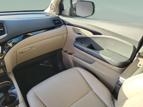 Used 2019 Honda Ridgeline RTL-E image 11