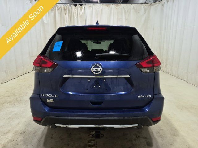 Used 2017 Nissan Rogue SV AWD/4WD image 5