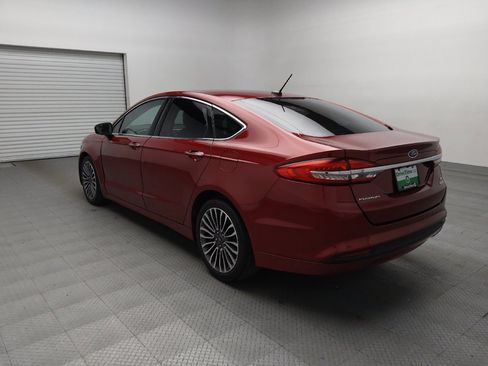 Used 2017 Ford Fusion SE w/ Fusion SE Technology Package image 5