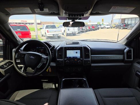 Used 2020 Ford F250 XLT w/ XLT Value Package image 29