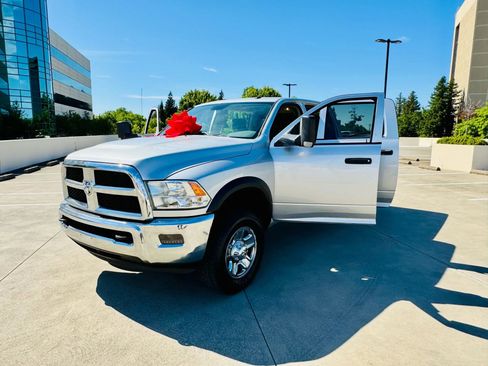 Used 2018 RAM 2500 Tradesman w/ Chrome Appearance Group AWD/4WD image 29