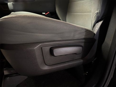 Used 2018 RAM 1500 Express w/ Express Value Package image 13