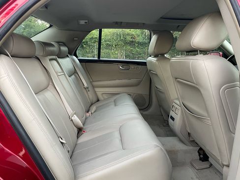 Used 2008 Cadillac DTS Luxury II image 21