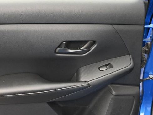 Used 2025 Nissan Sentra SV FWD image 27