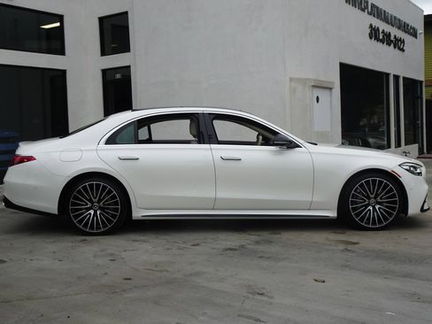 Used 2022 Mercedes-Benz S 580 4MATIC Sedan image 9