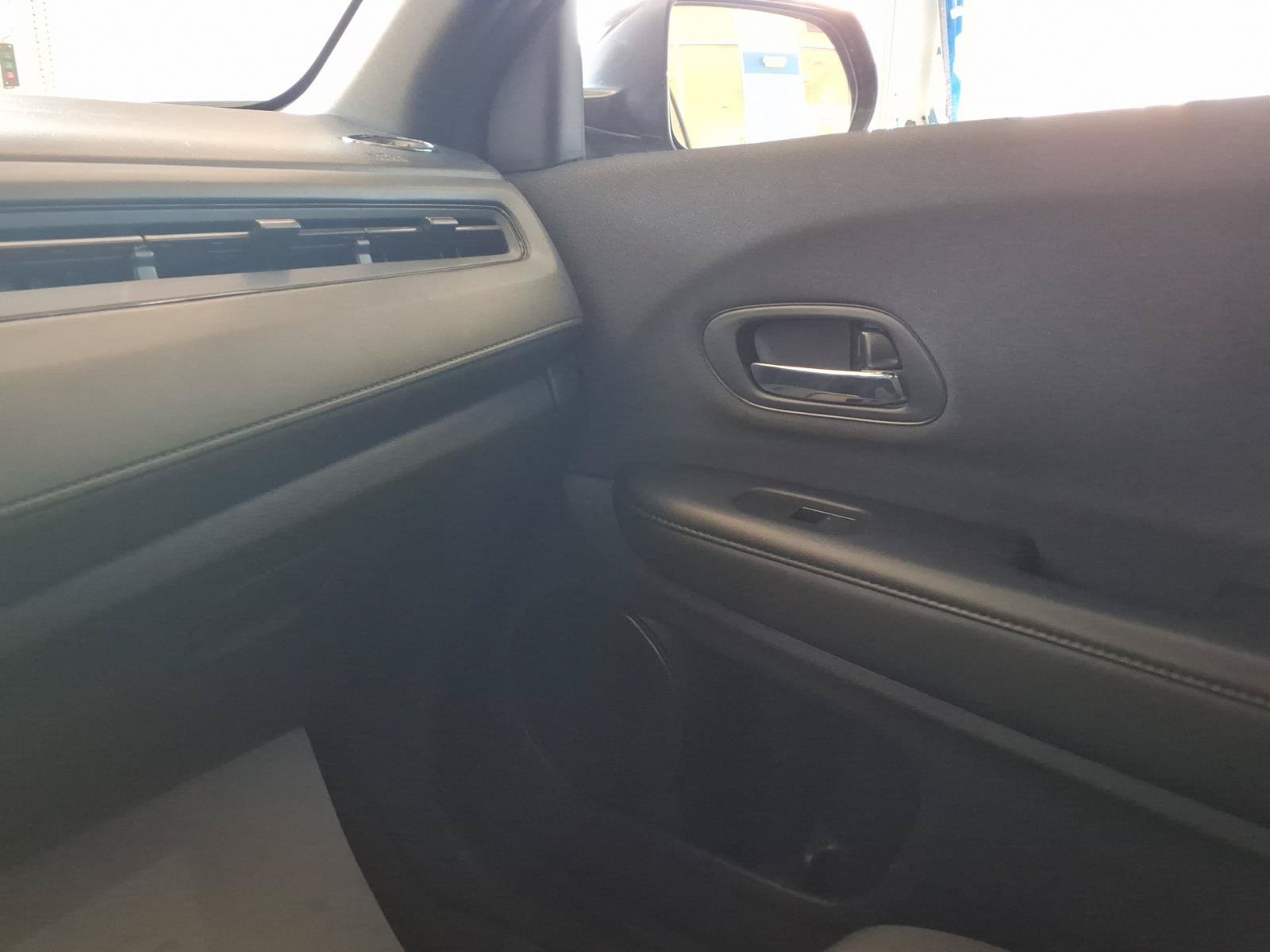Certified 2022 Honda HR-V Sport image 25