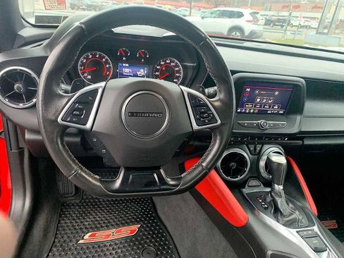 Certified 2022 Chevrolet Camaro LT RWD image 19