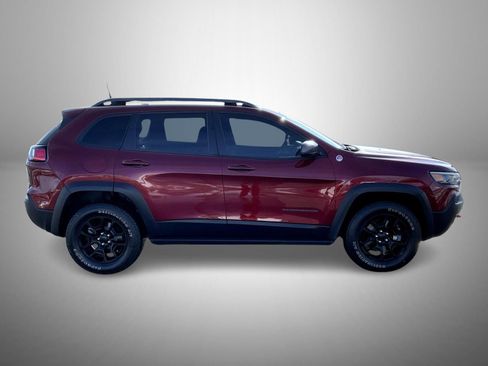 Used 2019 Jeep Cherokee Trailhawk image 4