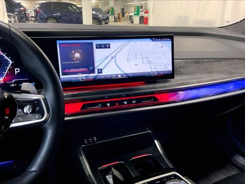 Certified 2023 BMW 760i xDrive 760i xDrive image 7