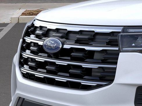 New 2025 Ford Explorer Active image 17