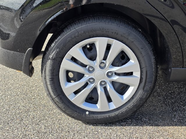 Certified 2025 Kia Soul LX FWD image 5