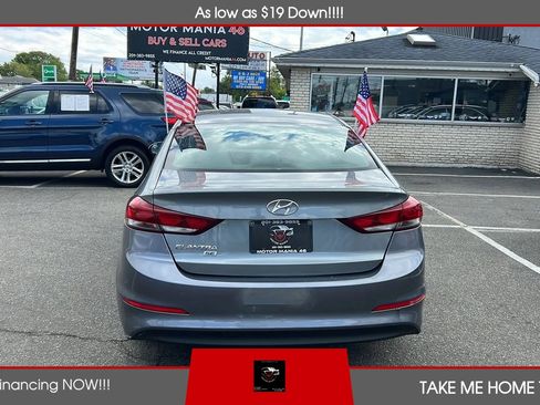 Used 2018 Hyundai Elantra SE FWD image 4