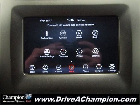 Used 2019 Jeep Cherokee Latitude Plus image 4