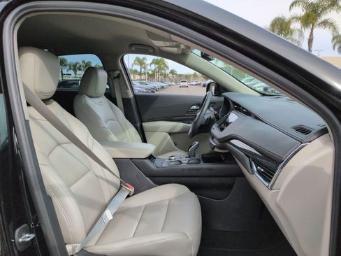 Used 2023 Cadillac XT4 Premium Luxury image 31