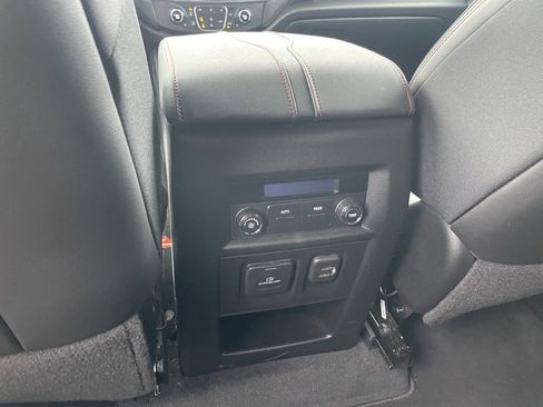 Used 2022 Chevrolet Traverse RS w/ LPO, Roadside Safety Package image 23