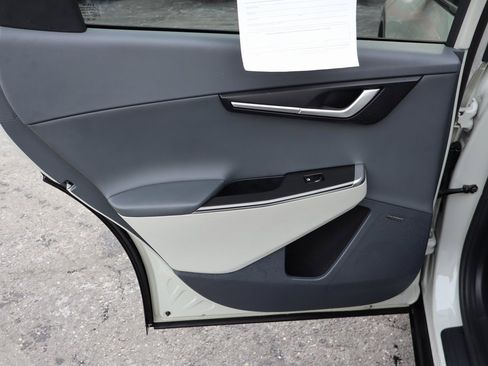 Used 2022 Kia EV6 Wind image 32