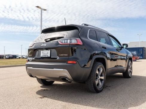 Used 2019 Jeep Cherokee Limited AWD/4WD image 7