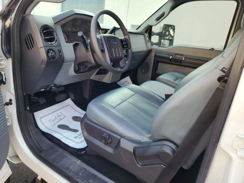 Used 2015 Ford F350 XL w/ Power Equipment Group AWD/4WD image 8