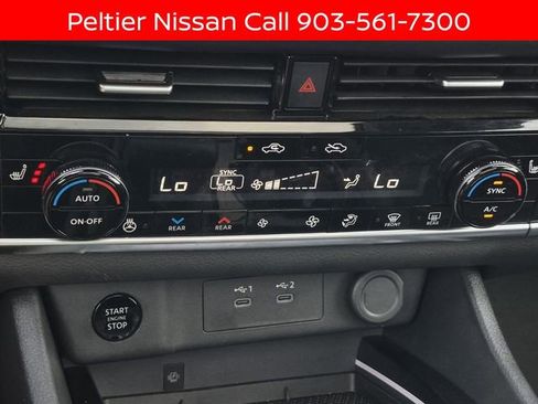 Certified 2024 Nissan Rogue SL w/ SL Premium Package FWD image 39
