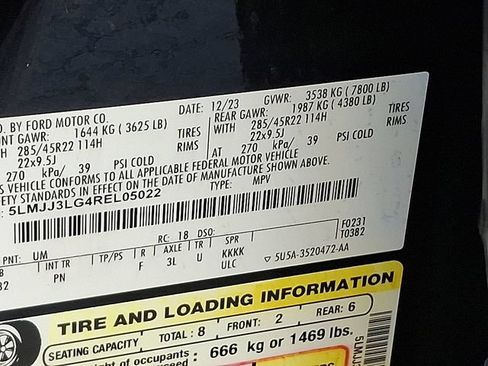Certified 2024 Lincoln Navigator L Reserve AWD/4WD image 27