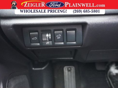 Used 2024 Subaru Outback Premium image 29