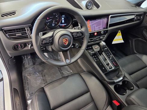 New 2026 Porsche Macan Turbo AWD/4WD image 4