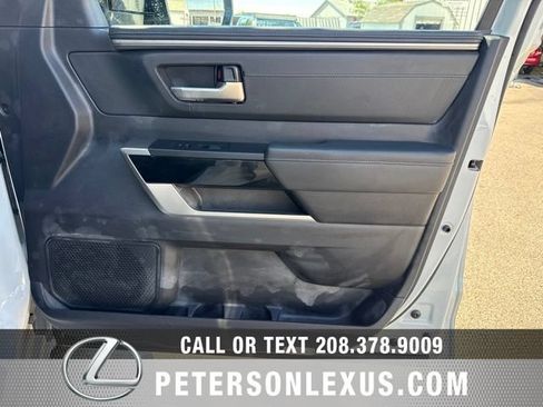 Used 2023 Toyota Tundra Limited AWD/4WD image 12