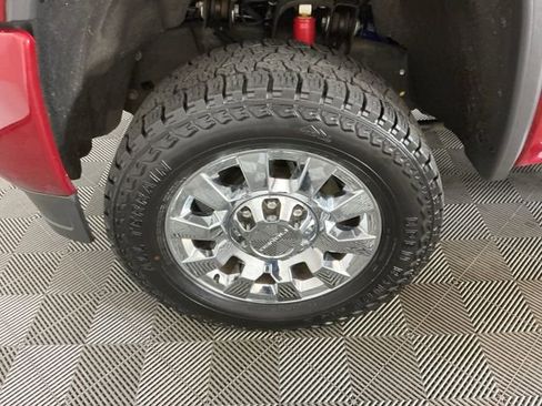 Used 2018 GMC Sierra 2500 Denali w/ Duramax Plus Package AWD/4WD image 26