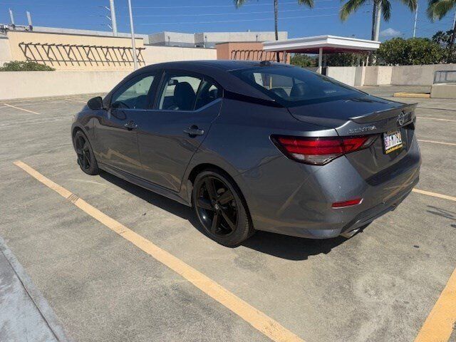 Used 2021 Nissan Sentra SR w/ SR Premium Package FWD image 3