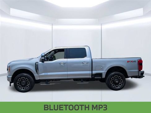 Used 2023 Ford F250 Platinum AWD/4WD image 3