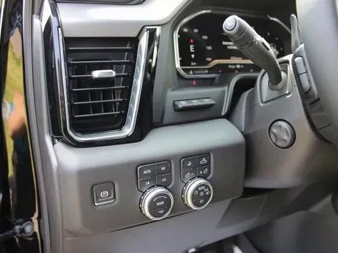 New 2025 GMC Sierra 1500 Denali w/ Denali Reserve Package AWD/4WD image 23