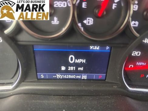 Used 2019 Chevrolet Silverado 1500 LT Trail Boss AWD/4WD image 8