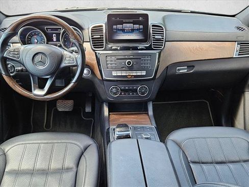 Used 2019 Mercedes-Benz GLS 450 4MATIC image 16