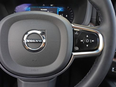 Used 2025 Volvo XC60 B5 Ultra w/ Climate Package PRO AWD/4WD image 24