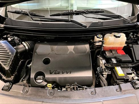 Used 2020 Chevrolet Traverse LT w/ LT Premium Package AWD/4WD image 31
