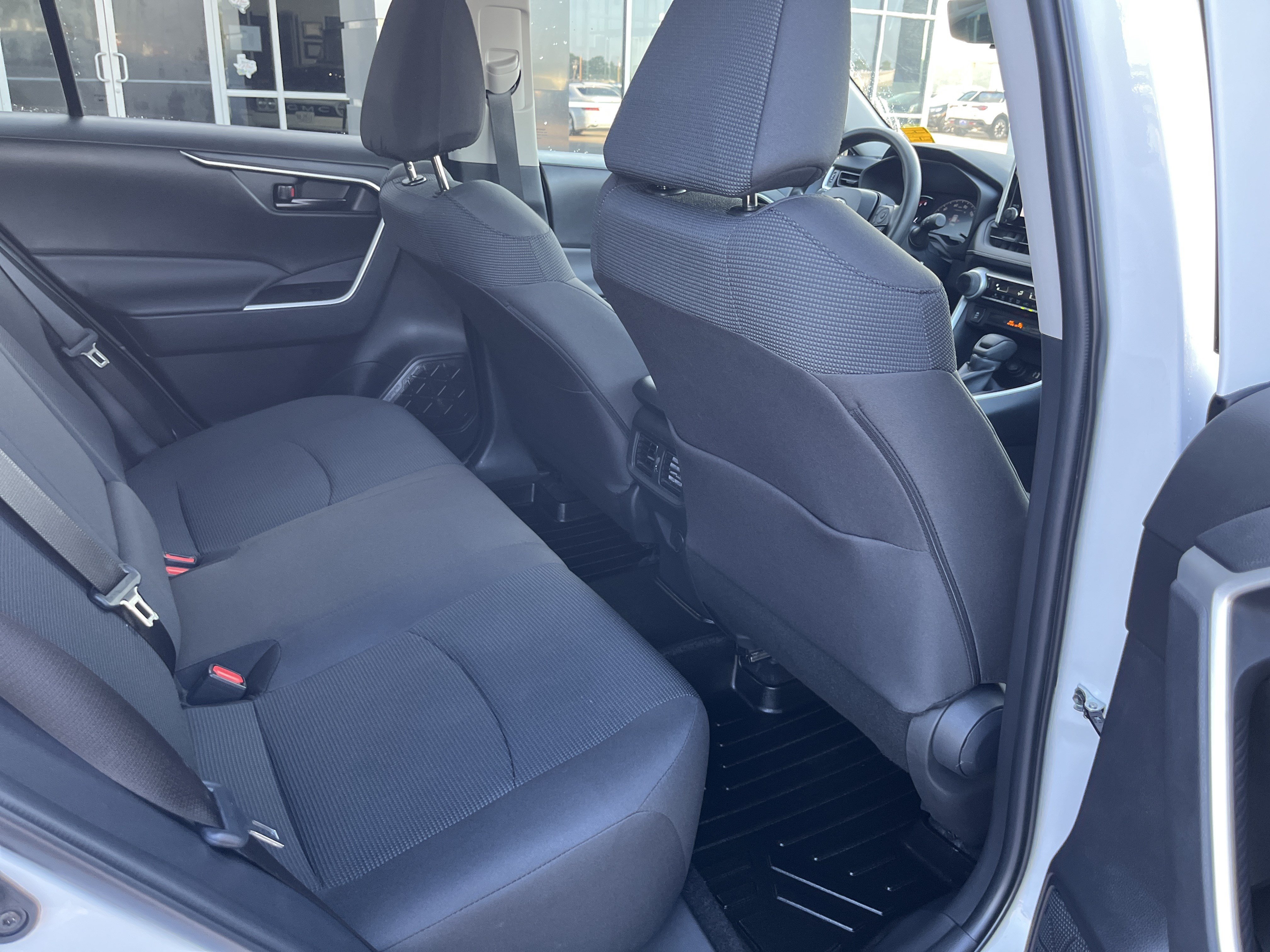 Used 2024 Toyota RAV4 LE FWD image 17