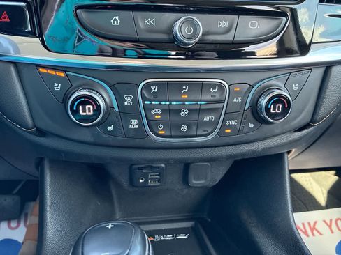 Used 2020 Chevrolet Traverse Premier w/ LPO, Floor Liner Package image 18